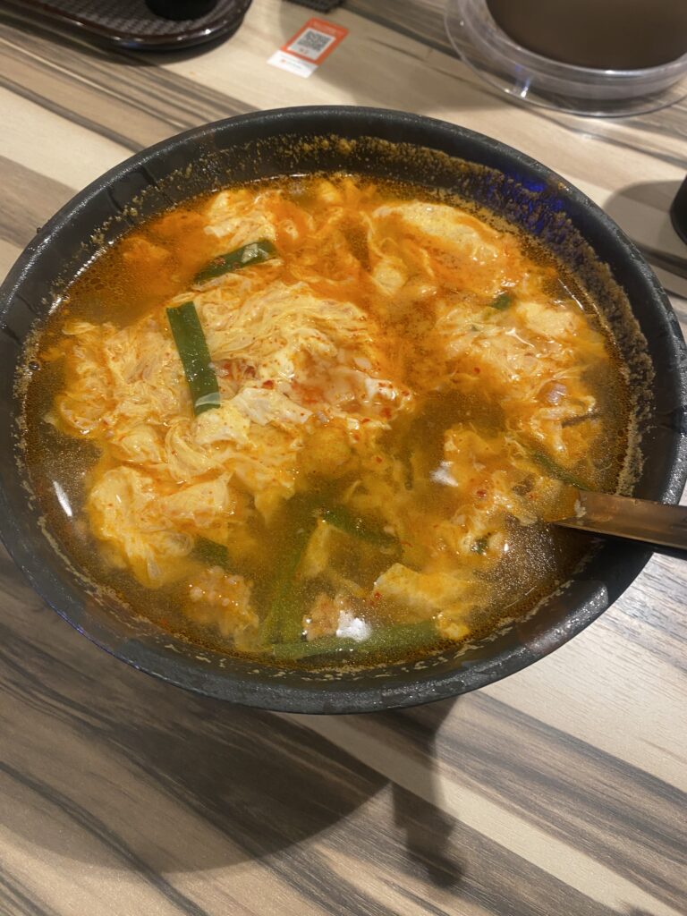 辛麺華火 渋谷店 辛麺 小辛 こんにゃく麺